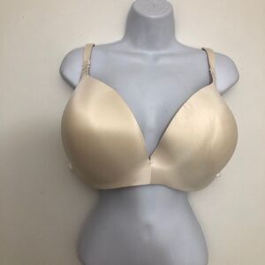 Amazing NWOT Cacique 44DDD Cream Bra